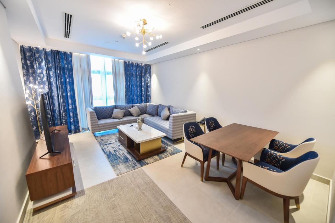 Waterfront Hotel Apartment Lusail Exteriér fotografie A living room in a typical apartment